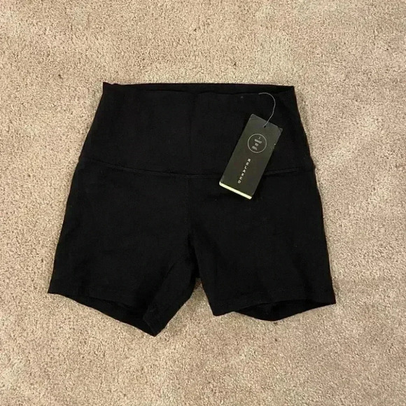 I Want To Feel Relaxed women's sport shorts - Picture 1 of 2